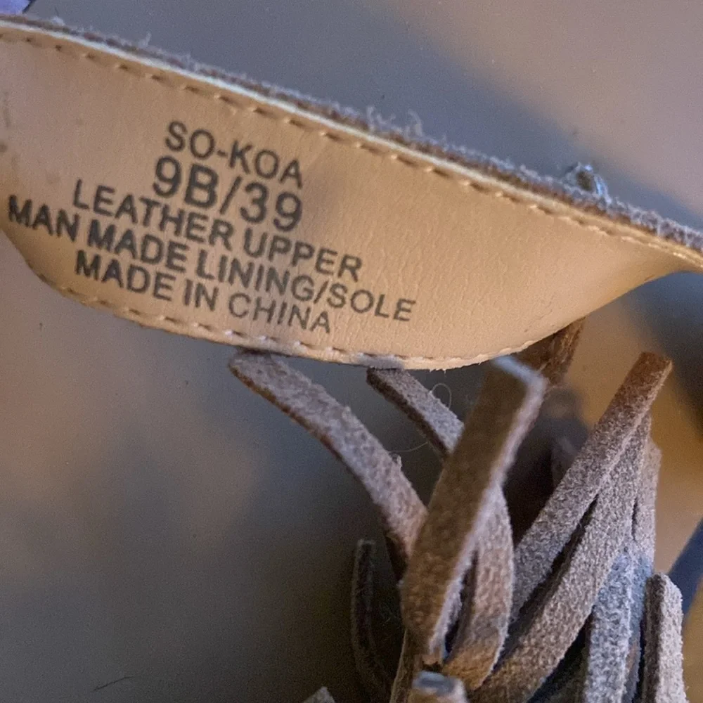 Sole Society Koa Leather fringe Sandals‎ ~ 9